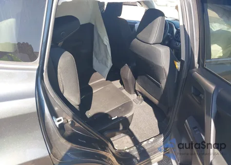 2013 Toyota Rav4 Xle z USA, uszkodzony, nr VIN JTMRFREV7DD028715